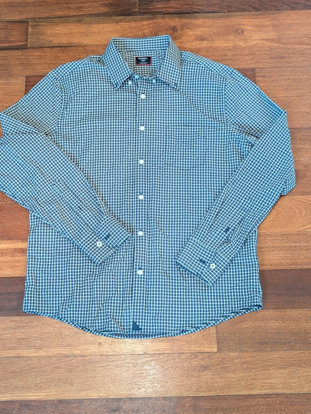 UNTUCKit Men's Blue and White Checked Button-Down Shirt Slim Fit